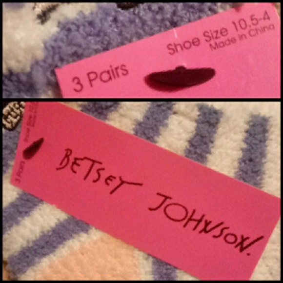3 Pack Betsey Johnson Fuzzy Socks - Picture 2 of 7